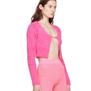 Pink fuzzy jacquemus crop top